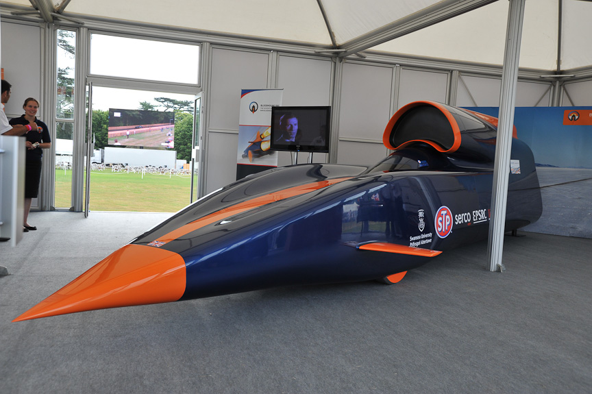 ユーロファイター戦闘機のジェットエンジンを積んだ速度記録挑戦車「Bloodhound SSC」。時速1000マイル（約1600km/h）を狙う