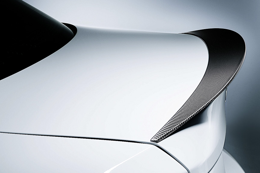 カーボン・リア・トランク・スポイラー