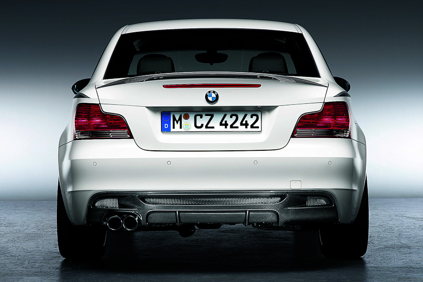 カーボン･エアロダイナミック・ディフューザー。写真は1シリーズ