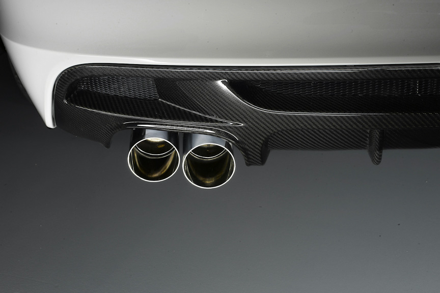 スロットルレスポンスを向上させるサイレンサー・システム