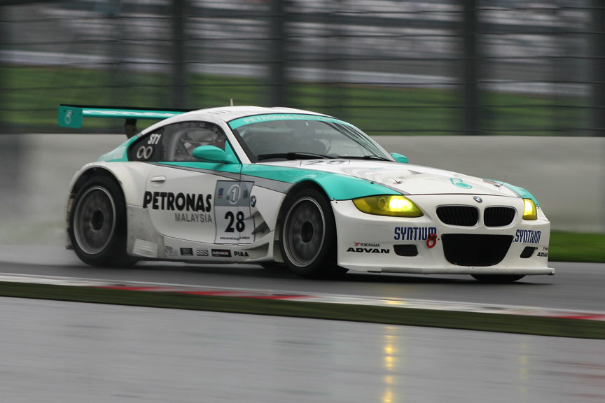最終的に2位まで上がった28号車、PETRONAS SYNTIUM BMW Z4M COUPE（片岡龍也/吉田広樹/ジョハン・アズミ）