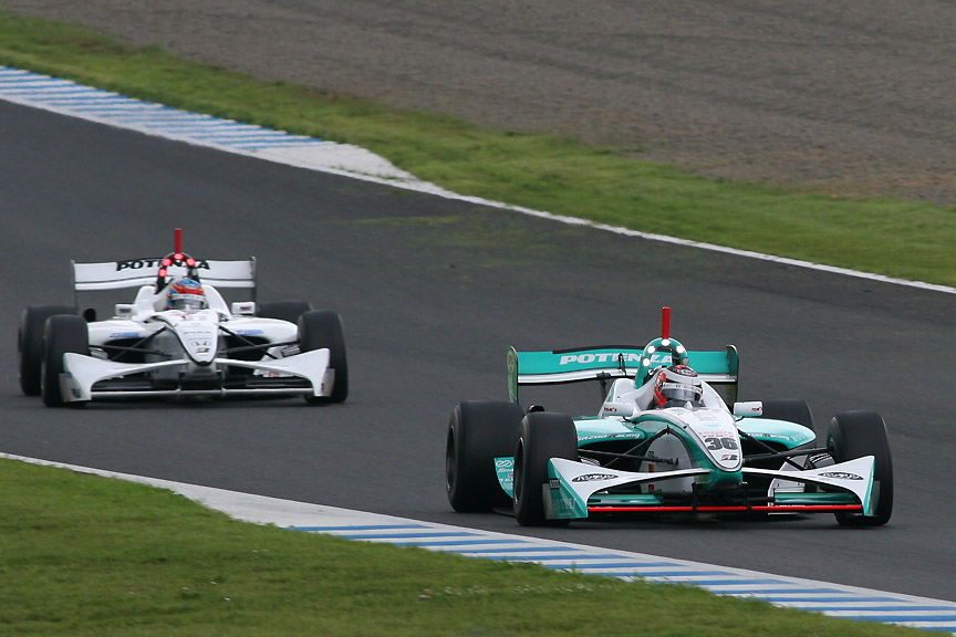 トップに立ったロッテラー選手。2位にはデュバル選手。デュバル選手はポイントリーダーのため、OTSが赤く光っている