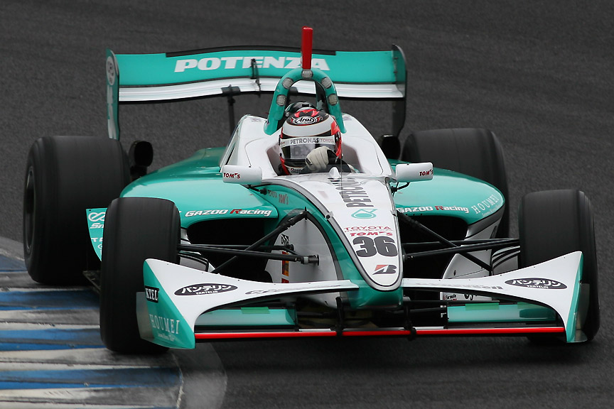 優勝したロッテラー選手