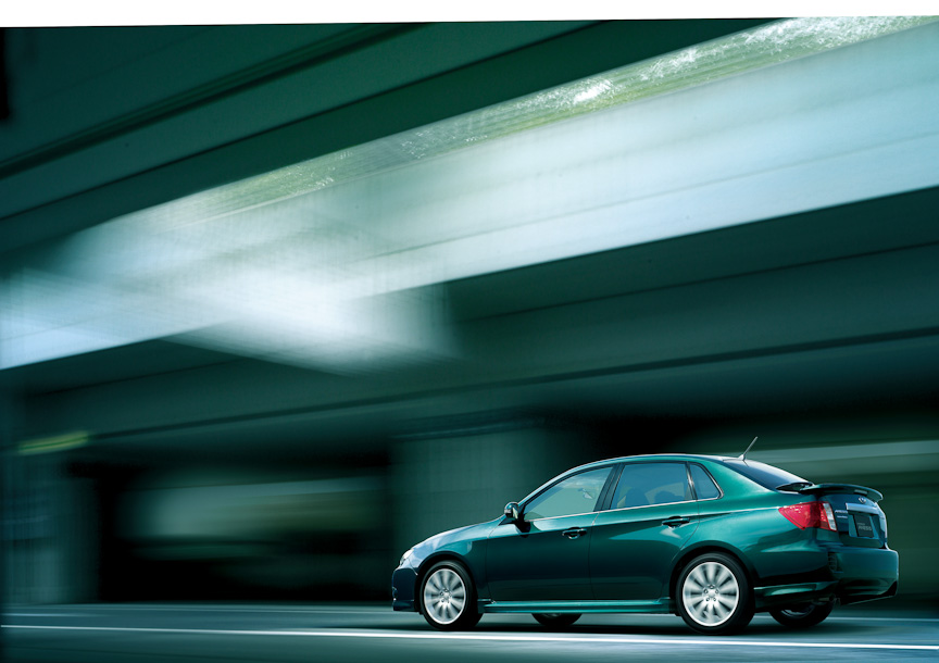 インプレッサ アネシス2.0i-S。今回の改良では、新たに新色の「ブリティッシュレーシンググリーン・パール」を設定した