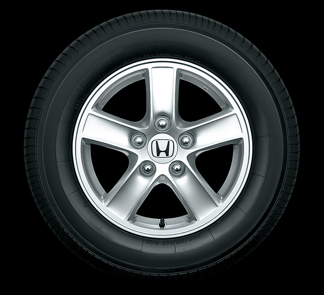 ZSに装着される15インチアルミホイール