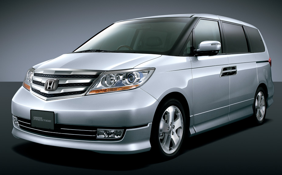 エリシオン プレステージ SZ (アラバスターシルバー・メタリック)