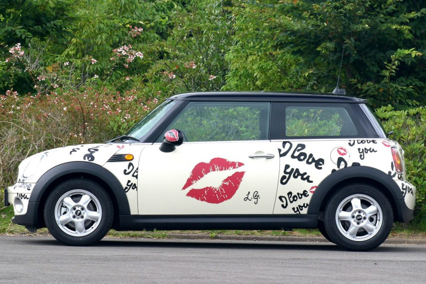 MINI Cooperベースのモデル