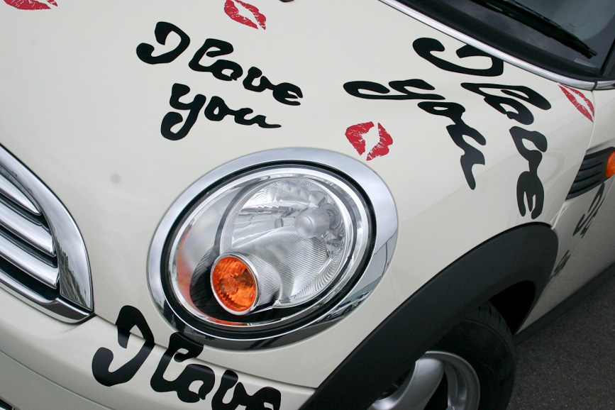 MINI Cooperベースのモデル