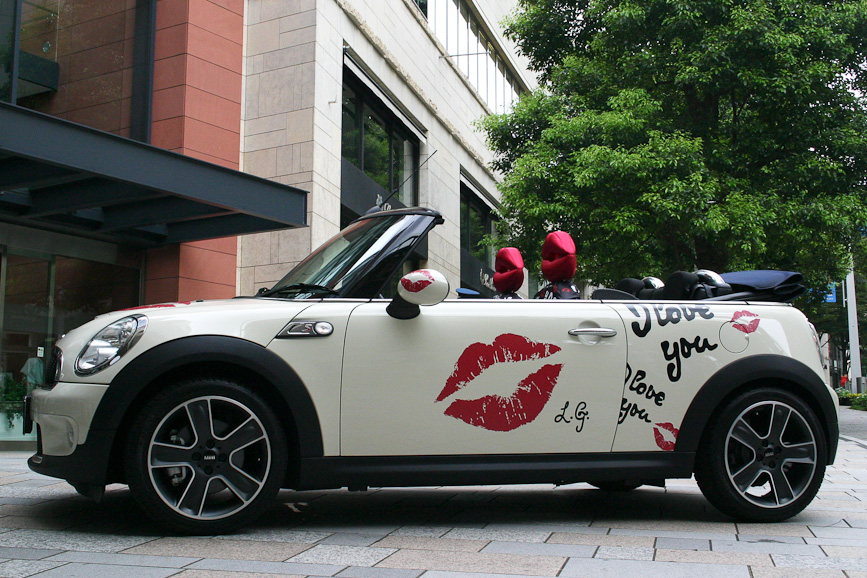 MINI Cooper S Convertibleベースのモデル