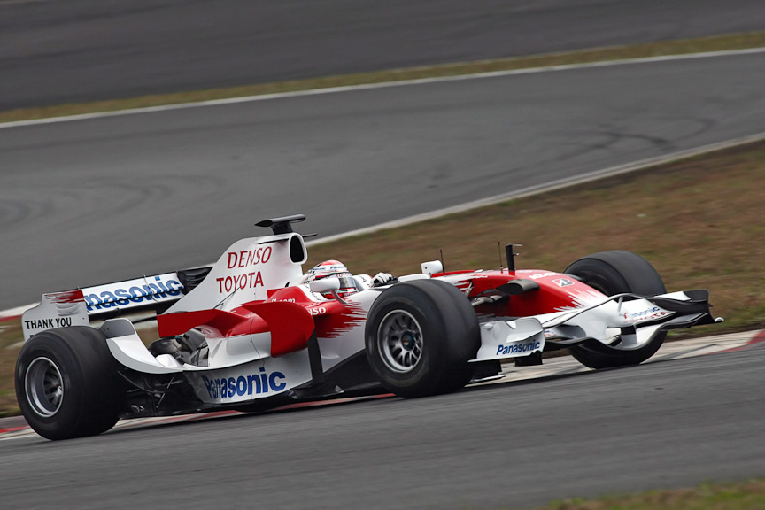 TF109とともに走行した中嶋選手がドライブするTF108。TF109とはフロントなど各所が大きく異なる