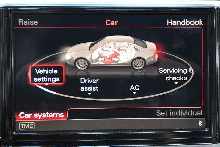 アウディ・ドライブ・セレクトをはじめとする車両設定もMMIで