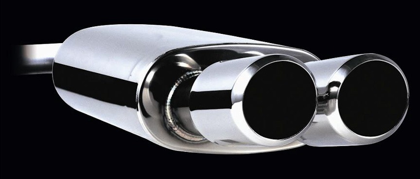 「Model-VI」。テール部は真円デュアルタイプ。出口径はφ90mm