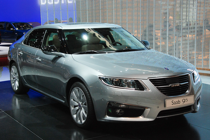 2009年のフランクフルトショーで発表した新型「95」。サーブらしい雰囲気が戻ってきたのが随所に伺える