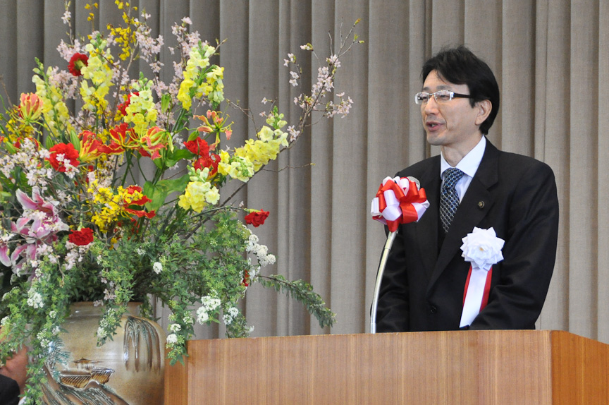 北本市長 石津賢治氏
