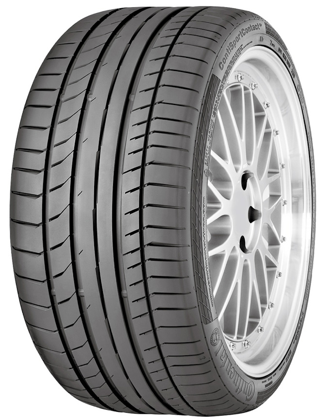 ContiSportContact 5Pの後輪専用タイヤ。4輪使用を前提としたものとはセンターのトレッドパターンなどが異なっている