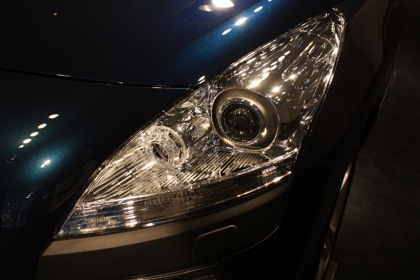 「Griffe」に標準装備のバイキセノンヘッドライト