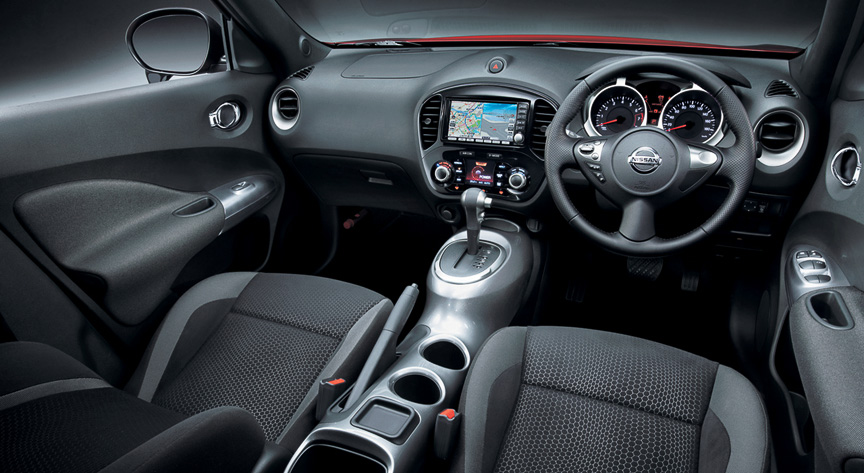 15RX。内装色はブラック