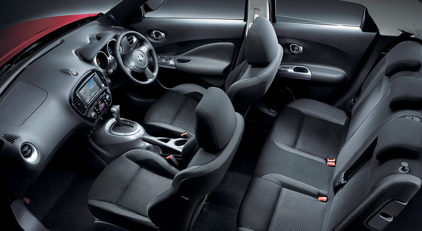 15RX。内装色はブラック