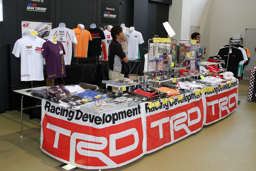 TRDの物販ブース