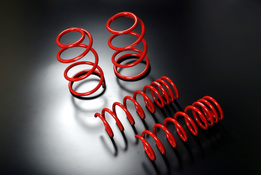 ノーマル比で約20mm車高が下がるローダウンスプリング