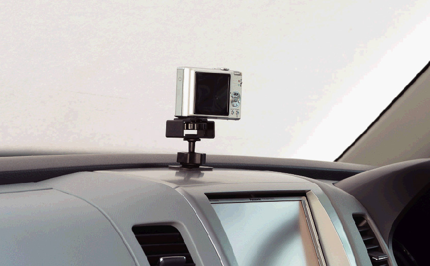 スタンドはQBL6。ホルダーは既発売のQG5