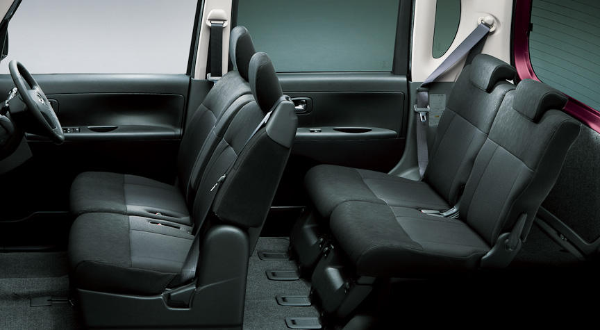 タント カスタムXのインテリア