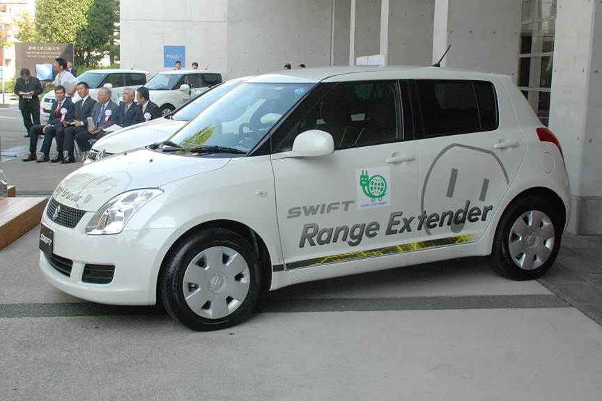 スズキのスイフト レンジエクステンダー
