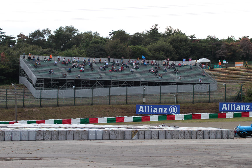 N席も思った以上に観客がいた