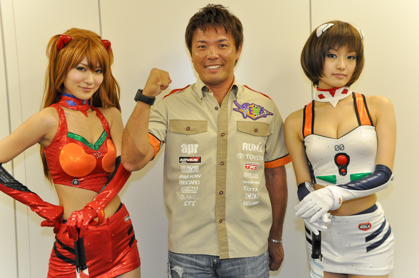 中央が松浦孝亮選手