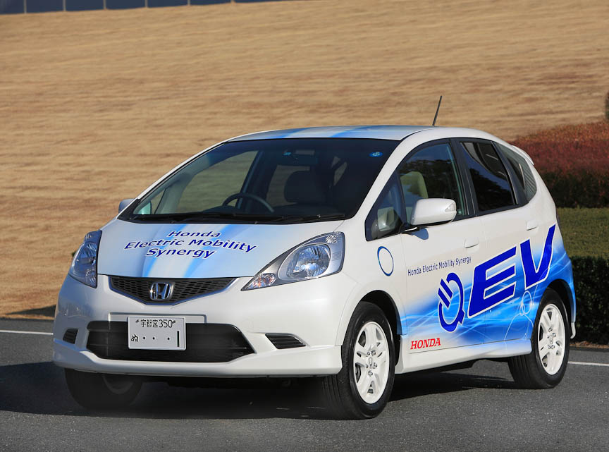 フィットベースのEV