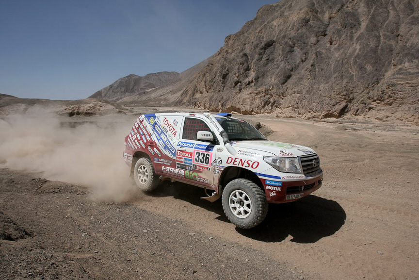 BDF100％を使用するディーゼル車「ランドクルーザー200」