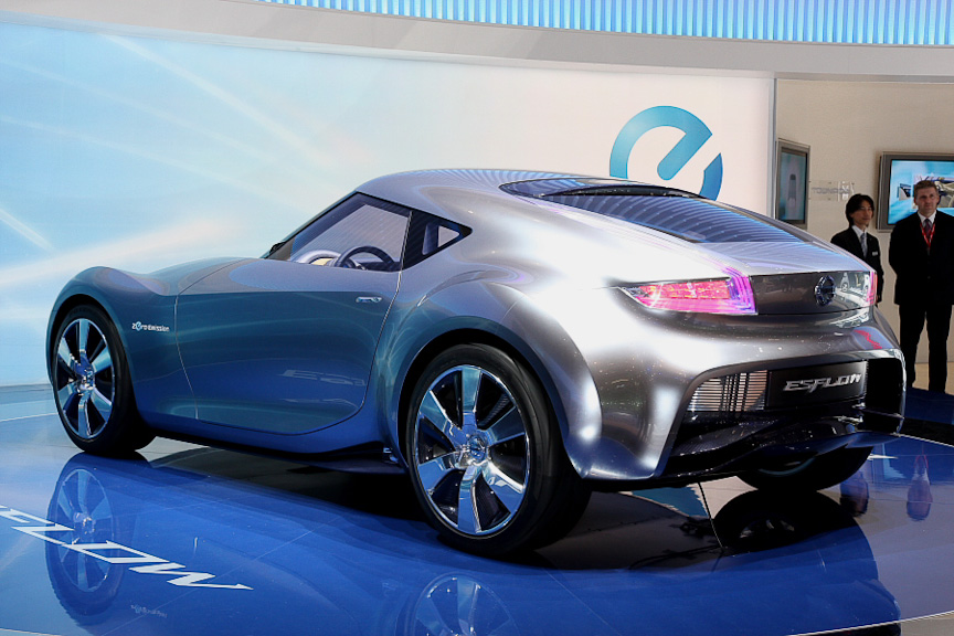 エクステリアデザインは、クーペスタイル