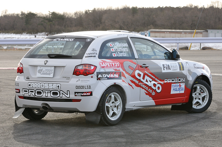 サトリアネオ ラリーカー