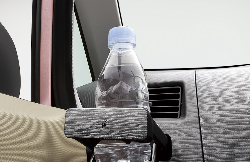 各種収納を豊富に用意する