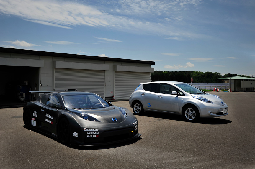 国内でテスト走行を実施中のカーボンボディーのリーフ NISMO RC