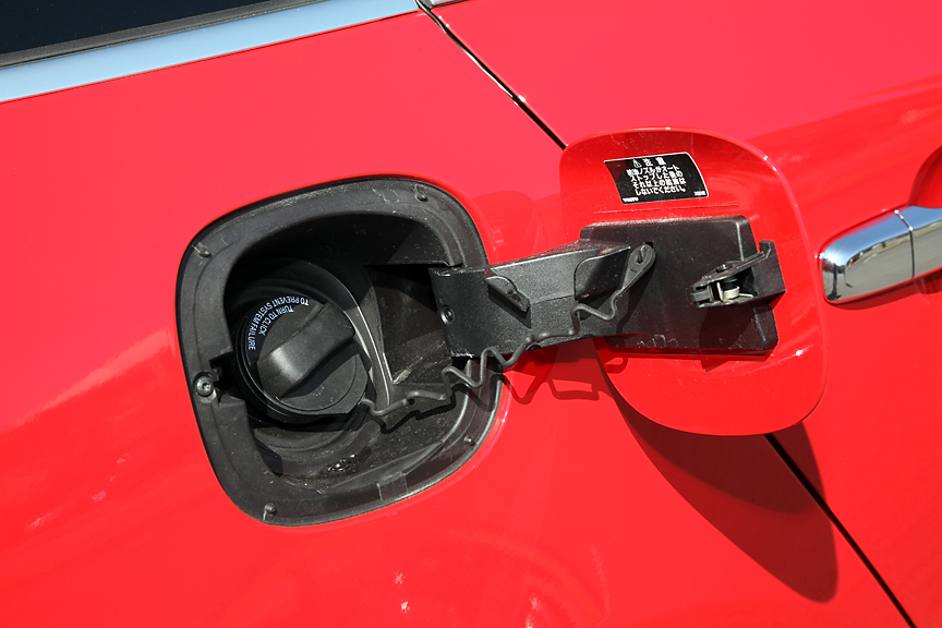 R-DESIGNも直列6気筒3リッターターボを搭載する