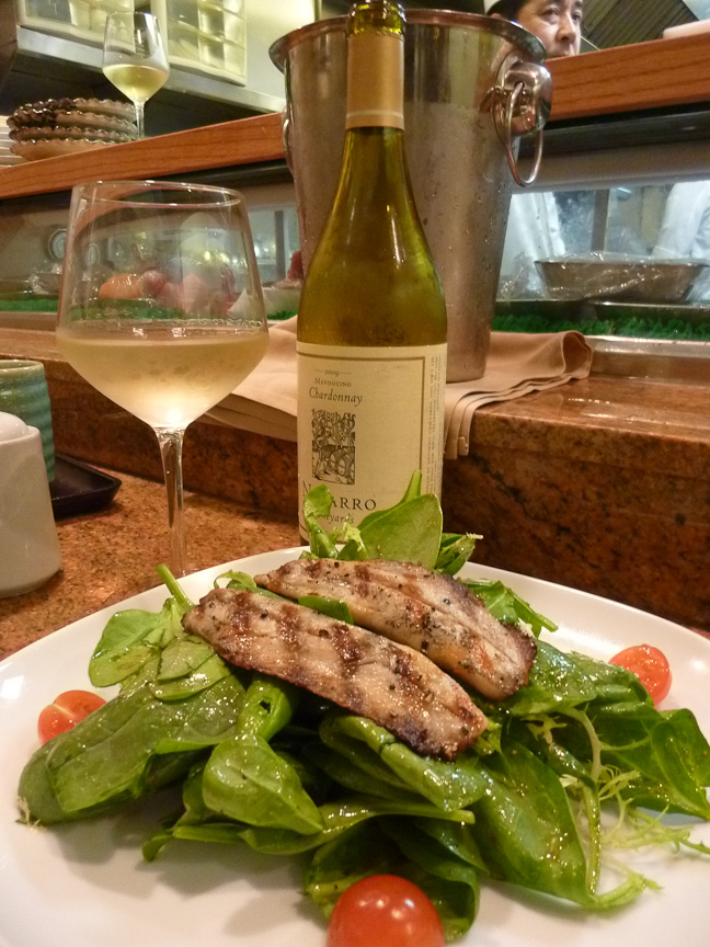 クルマばかりでもさみしいので……サンビセンテ通り（ブレントウッド）にある「TAKAO」という和食レストランは、オーナーのTAKAOさんがカリフォルニアワイン好きで、美味しいお食事とワインが楽しめる