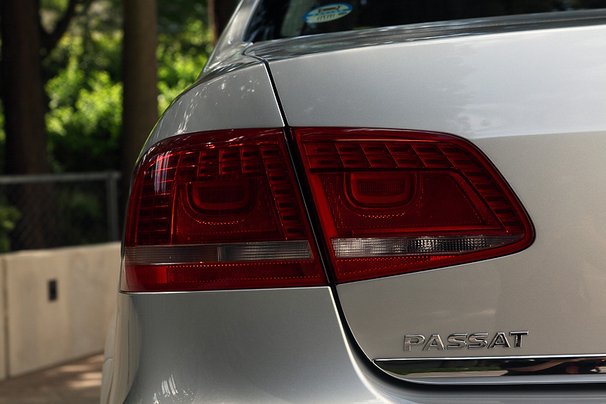 非点灯時のテールランプ