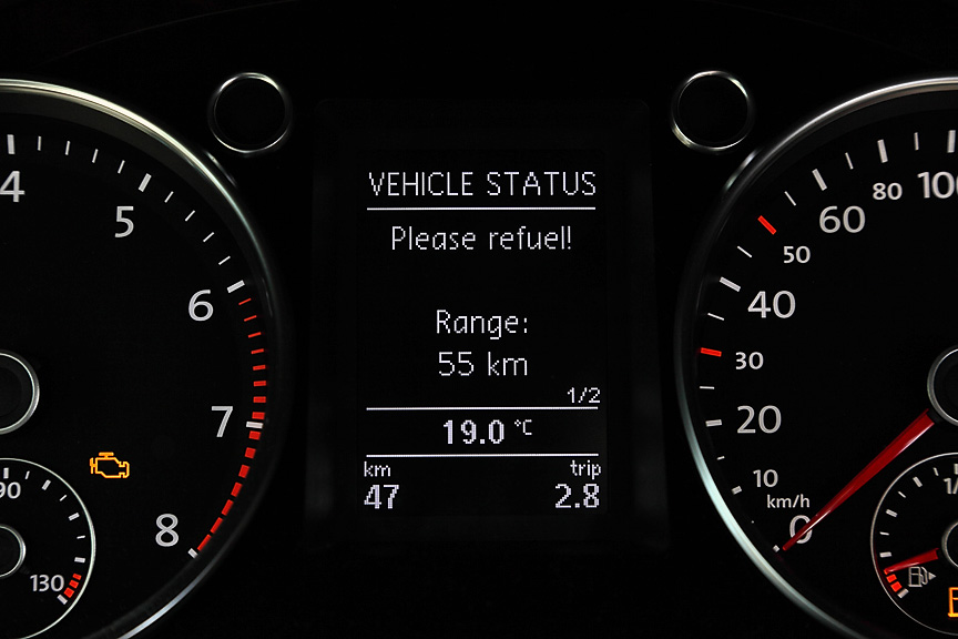 さらにオーディオの状態や、各種設定、警告も表示する。ステアリング操作などから判断する「ドライバー疲労検知システム」を装備しており、休憩を促す警告もマルチディスプレイに表示される