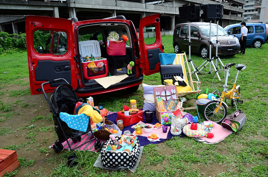 愛犬とのピクニックをイメージしたラゲッジルーム