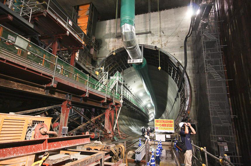 横浜環状北線シールドトンネル掘削現場