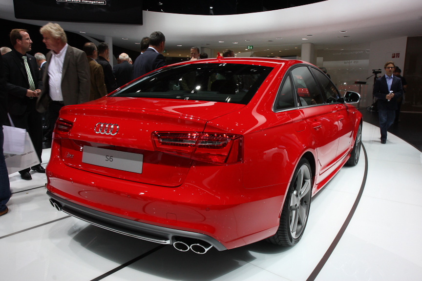 S7と同じエンジンを搭載するS6