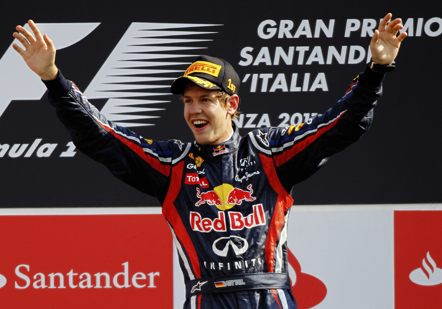 日産グローバル本社ギャラリーにセバスチャン・ベッテル選手が登場