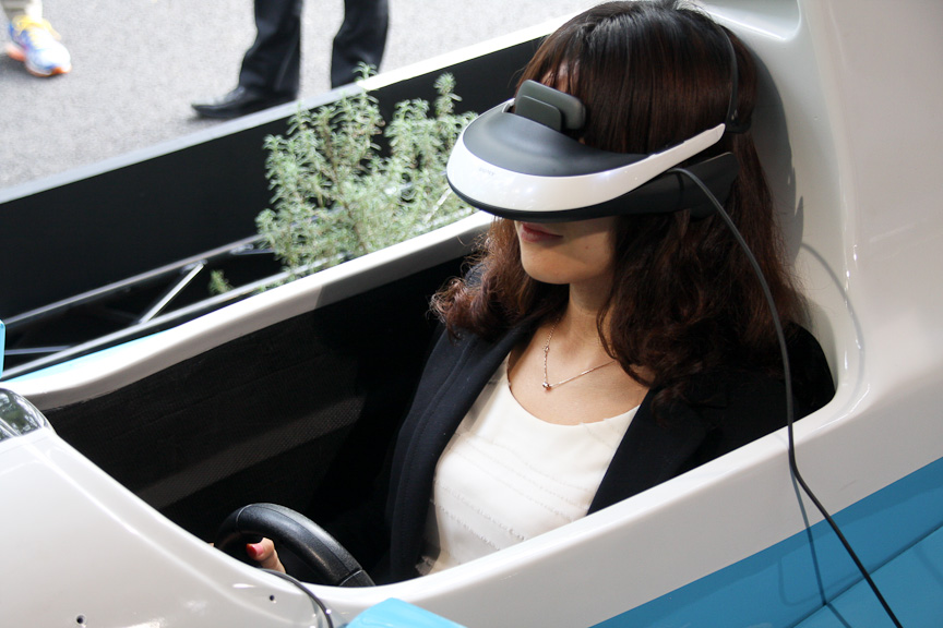 青い塗装のマシンがF3000参戦車両