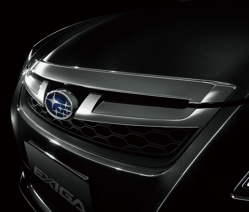 ダーク調メッキフロントグリル＆リアガーニッシュ