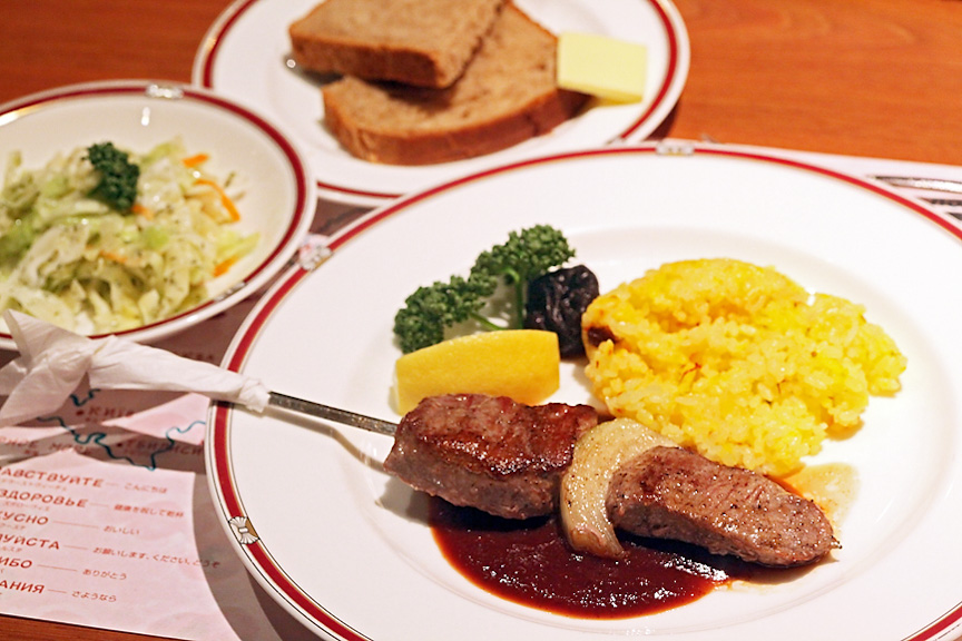 長旅のご褒美!? 京都で老舗「キエフ」でロシア料理に舌鼓