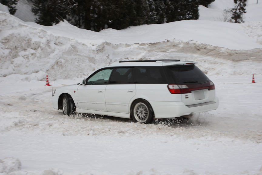 1人あたり4周の走行が可能となっていた