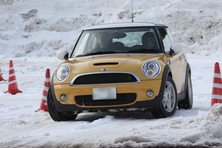 1人あたり4周の走行が可能となっていた