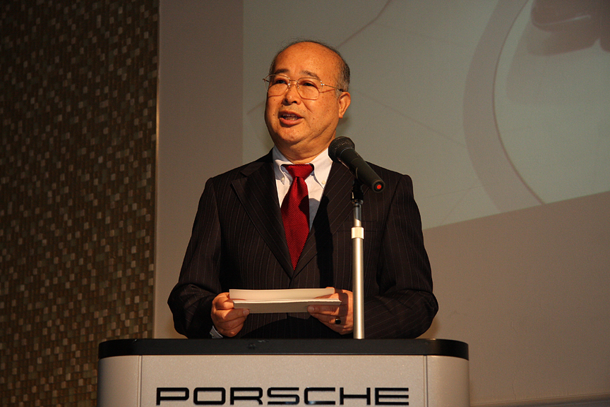 911、ボクスターという人気モデルのモデルチェンジを武器に年間登録台数の記録更新に意欲を見せる黒坂 社長