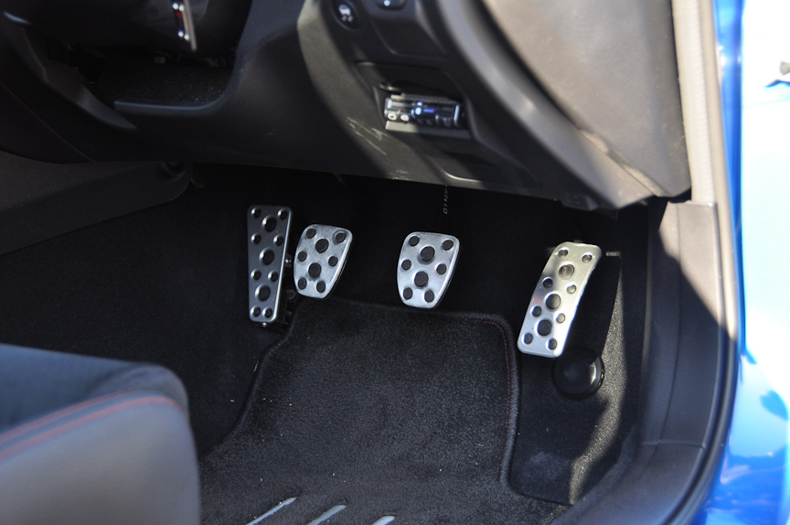 spec.Cは6速MTのみ